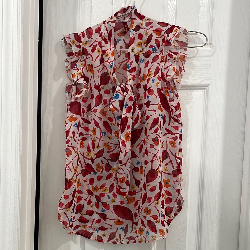 Floral Ruffle Sleeveless seethrough Blouse size small by Classic Jeans